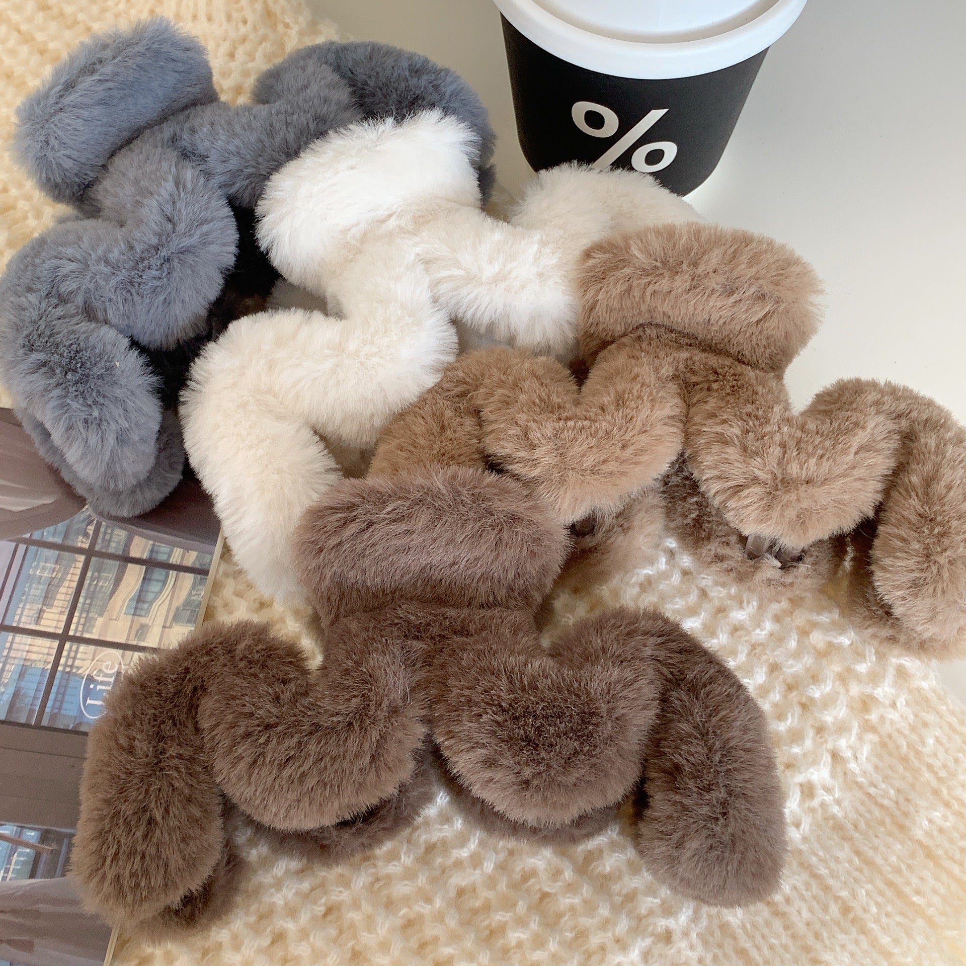 Wholesale Plush Grab Clips